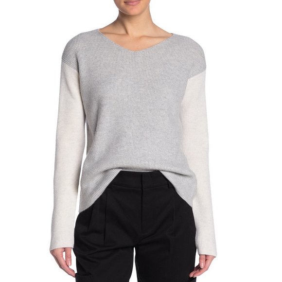NWT VINCE V-Neck Wool Blend Sweater– Casual Chic for Work or Weekend - Picture 1 of 11